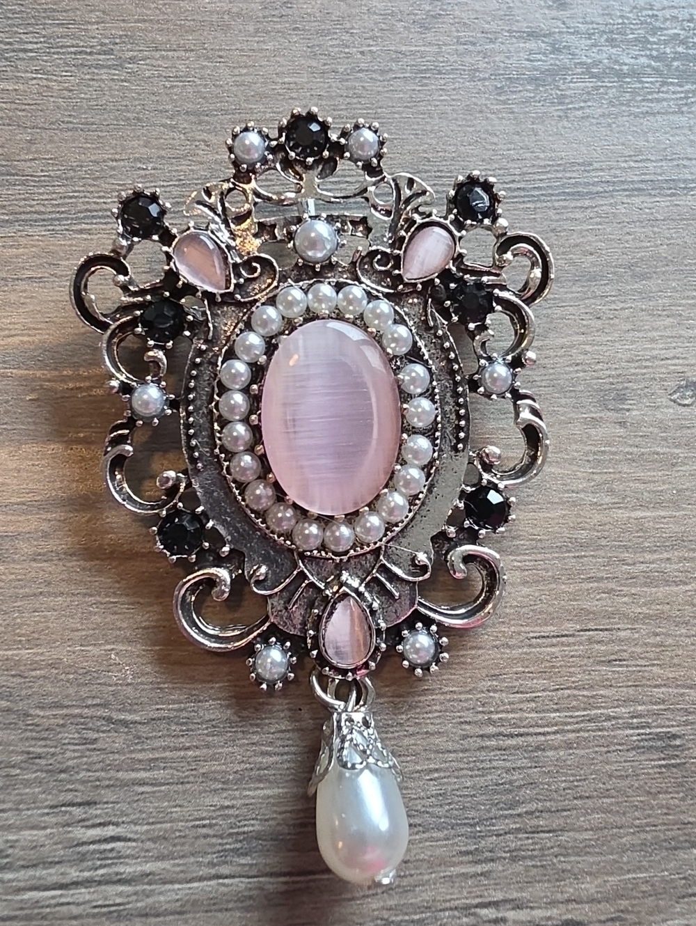 Vintage-Style Pink Stone Pearl Drop Pendant Brooch